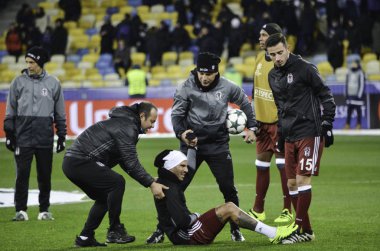 Kiev, Ukrayna - Dec 06: Yaralı Ricardo Quaresma sırasında 