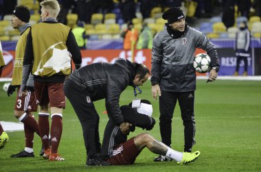 Kiev, Ukrayna - Dec 06: Yaralı Ricardo Quaresma sırasında 