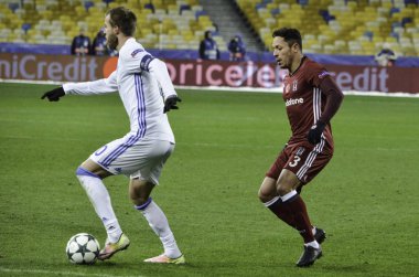 Kiev, Ukrayna - Dec 06: Adriano Correia Claro Uefa Ch sırasında