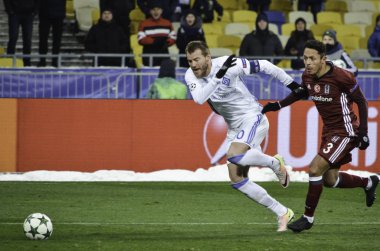 Kiev, Ukrayna - Dec 06: Adriano Correia Claro Uefa Ch sırasında