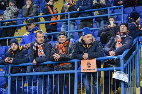 Charków, Ukraina - lut 23: Fanów i kibiców Fc Shakhtar d — Zdjęcie stockowe