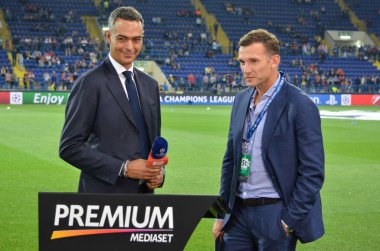 Andriy Şevçenko bir röportaj için İtalyan televizyon Uefa Şampiyonlar Ligi maç sırasında verir