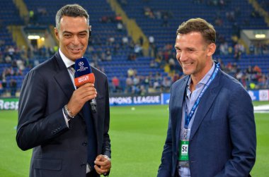 Andriy Şevçenko bir röportaj için İtalyan televizyon Uefa Şampiyonlar Ligi maç sırasında verir