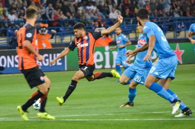 Futbolcu sırasında Uefa Şampiyonlar Ligi maç Shakhtar Rakip Ssc Napoli arasında