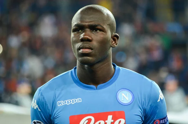 Football player during the UEFA Champions League match between Shakhtar vs SSC Napoli — Stock Photo, Image