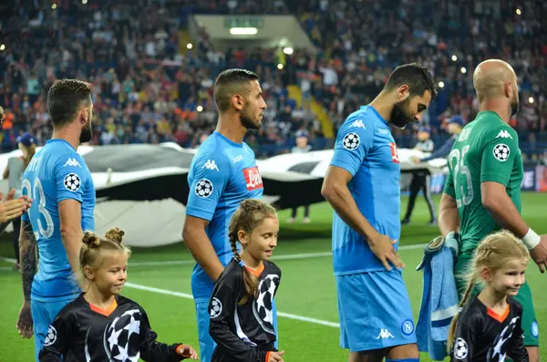 Futbolcu sırasında Uefa Şampiyonlar Ligi maç Shakhtar Rakip Ssc Napoli arasında