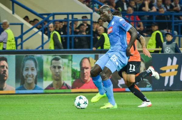 Fotbollsspelare under Uefa Champions League matchen mellan Sjachtar vs Ssc Napoli — Stockfoto