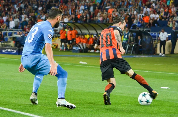 Jugador de fútbol durante el partido de la UEFA Champions League entre Shakhtar vs SSC Napoli —  Fotos de Stock