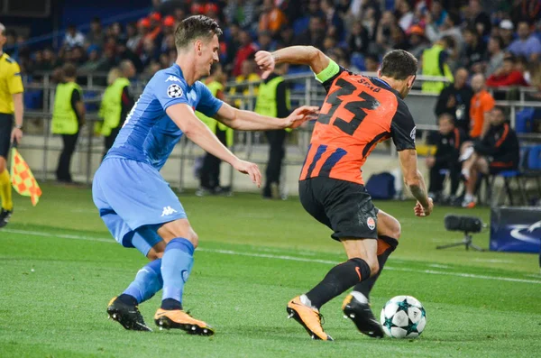 Football player during the UEFA Champions League match between Shakhtar vs SSC Napoli — Stock Photo, Image