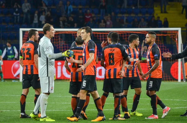 Kharkiv, Ukrayna - 13 Eylül 2017: Futbolcu Shakhtar Rakip Ssc Napoli, Ukrayna arasında Uefa Şampiyonlar Ligi maç sırasında