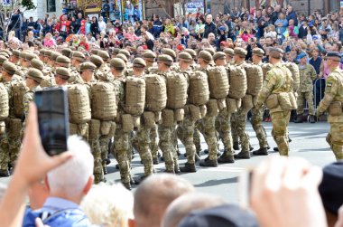 Ukrayna'nın Bağımsızlık Günü vesilesiyle Mart'ta yabancı devletlerin askerlik