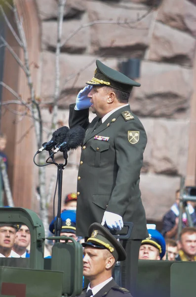 Ukrayna'nın Bağımsızlık Günü vesilesiyle Mart'ta yabancı devletlerin askerlik