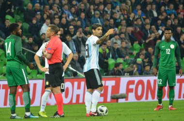 Krasnodar, Rusya - 14 Kasım 2017: Futbolcu sırasında bir 