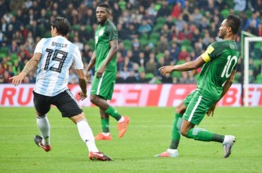 Krasnodar, Rusya - 14 Kasım 2017: Hiç Banega (L) sırasında bir 