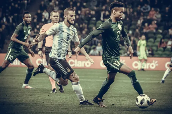 Krasnodar, Rusya - 14 Kasım 2017: Futbolcu sırasında bir 