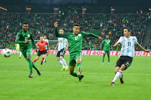 Krasnodar, Rusya - 14 Kasım 2017: Angel Di Maria (R) sırasında