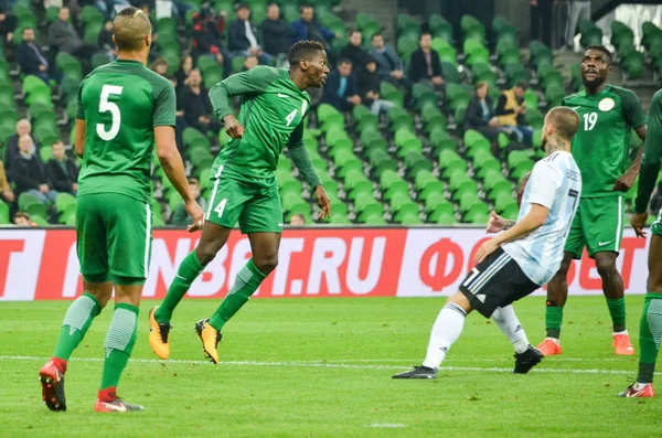 Krasnodar, Rusya - 14 Kasım 2017: Futbolcu sırasında bir 