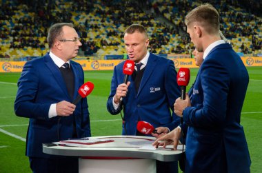 Kiev, Ukrayna - 09 Ekim 2017: Liderler ve gazetecilerin