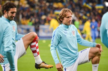 Kiev, Ukrayna - 09 Ekim 2017: Sime Vrsaljko (L) F sırasında