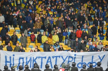 Kiev, Ukrayna - 09 Ekim 2017: Ultras Dinamo Kiev ag protestolar