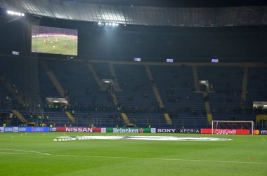 Kharkiv, Ukrayna - 21 Şubat 2018: Boş Stadyumu başlamadan önce Uefa Şampiyonlar Ligi yuvarlak 16 oyun Shakhtar Donetsk stadyum Osk Metalist Kharkiv, Ukrayna