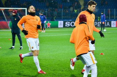 Kharkiv, Ukrayna - 21 Şubat 2018: Eğitim oyuncu olarak Roma Shakhtar Donetsk rakip olarak Roma, Ukrayna arasında Uefa Şampiyonlar Ligi maç sırasında