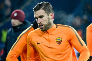 Kharkiv, Ukrayna - 21 Şubat 2018: Kevin Strootman Shakhtar Donetsk rakip olarak Roma Osk Metalist Stadyumu'nda, Ukrayna arasında Uefa Şampiyonlar Ligi maç sırasında