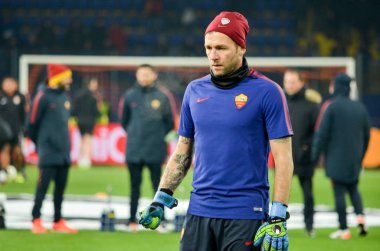 Kharkiv, Ukrayna - 21 Şubat 2018: Eğitim oyuncu olarak Roma Shakhtar Donetsk rakip olarak Roma, Ukrayna arasında Uefa Şampiyonlar Ligi maç sırasında