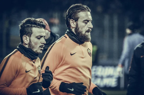 Kharkiv, Ukrayna - 21 Şubat 2018: Eğitim oyuncu olarak Roma Shakhtar Donetsk rakip olarak Roma, Ukrayna arasında Uefa Şampiyonlar Ligi maç sırasında
