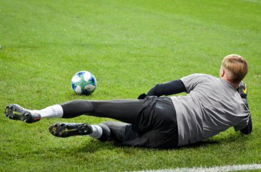 İstanbul, Türkiye - 14 Ağustos 2019: Uefa Süper Kupa Finalleri öncesinde Vodafone Arena, Türkiye 'deki Vodafone Park' ta Liverpool ile Chelsea arasında oynanan Caoimhin Kelleher karşılaşması