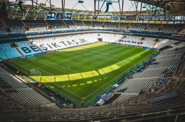 İstanbul, Türkiye - 14 Ağustos 2019: Türkiye 'nin Vodafone Arena kentinde oynanan Uefa Süper Kupası Finalleri öncesinde Vodafone Arenawith stadyumunun genel görünümü