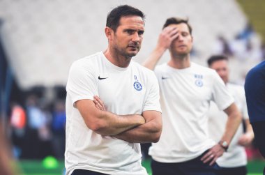 İstanbul, Türkiye - 14 Ağustos 2019: Vodafone Arena, Türkiye 'deki Vodafone Park' ta Liverpool ile Chelsea arasında oynanan Uefa Süper Kupası Finalleri öncesinde teknik direktör Frank Lampard