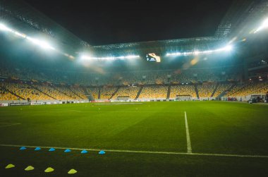 Lviv, Ukrayna - 28 Kasım 2019: Uefa Avrupa Ligi 'nin Uefa Wolfsburg, Ukrayna maçı sırasında stadyumun genel manzarası ve stadyumun manzarası