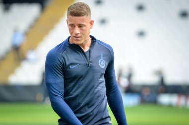 İstanbul, Türkiye - 14 Ağustos 2019: Ross Barkley ve oyuncuların Uefa Süper Kupası Finalleri öncesinde Vodafone Arena, Türkiye 'deki Vodafone Park' ta Liverpool ve Chelsea arasında oynanan karşılaşma öncesi antrenman oturumu