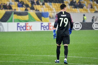 Lviv, Ukrayna - 28 Kasım 2019: Alexandria (Ukrayna) ile Wolfsburg (Almanya), Ukrayna arasındaki Uefa Avrupa Ligi karşılaşmasında Yurii Pankiv oyuncusu