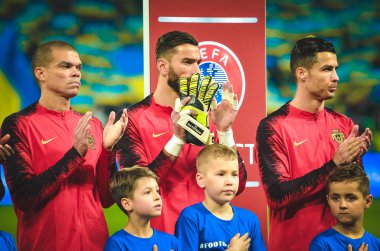 Kyiv, Ukrayna - 14 Ekim 2019: Rui Patricio ve Cristiano Ronaldo Uefa Euro 2020 ön eleme maçında milli takım Ukrayna ile Portekiz, Ukrayna arasında oynanan karşılaşma