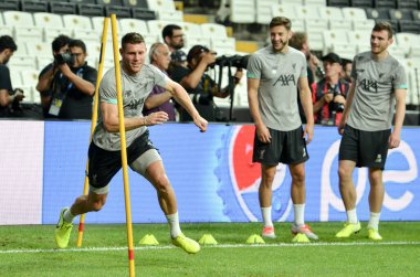 İstanbul, Türkiye - 14 Ağustos 2019: Uefa Süper Kupası Finallerinden önce James Milner Liverpool ile Chelsea arasında Vodafone Park, Vodafone Arena, Türkiye