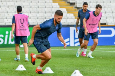 İstanbul, Türkiye - 14 Ağustos 2019: Türkiye 'nin Vodafone Arena kentindeki Vodafone Park' ta Liverpool ile Chelsea arasında oynanan Uefa Süper Kupa Finalleri öncesinde Chelsea futbolcuları antrenman oturumu