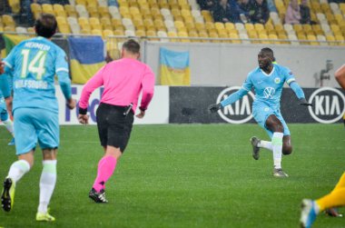 Lviv, Ukrayna - 28 Kasım 2019: Alexandria (Ukrayna) ile Wolfsburg (Almanya), Ukrayna arasındaki Uefa Avrupa Ligi karşılaşmasında Admir Mehmedi oyuncusu