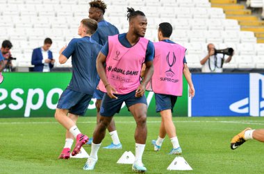 İstanbul, Türkiye - 14 Ağustos 2019: Türkiye 'nin Vodafone Arena kentindeki Vodafone Park' ta Liverpool ile Chelsea arasında oynanan Uefa Süper Kupa Finalleri öncesinde Chelsea futbolcuları antrenman oturumu