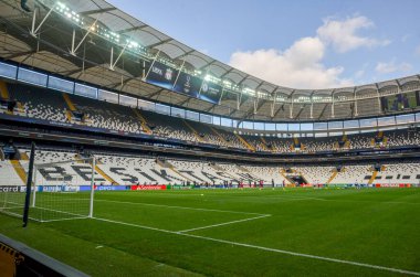 İstanbul, Türkiye - 14 Ağustos 2019: Türkiye 'nin Vodafone Arena kentinde oynanan Uefa Süper Kupası Finalleri öncesinde Vodafone Arenawith stadyumunun genel görünümü