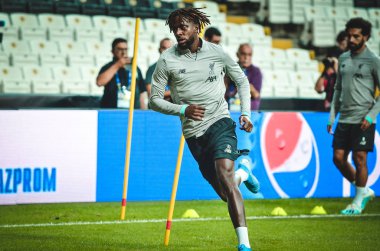 İstanbul, Türkiye - 14 Ağustos 2019: Uefa Süper Kupası Finalleri öncesinde Vodafone Arena, Türkiye 'deki Vodafone Park' ta Liverpool ile Chelsea arasında oynanan Divock Origi