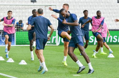 İstanbul, Türkiye - 14 Ağustos 2019: Antonio Rudiger ve antrenman oturumu Uefa Süper Kupası Finalleri öncesinde Liverpool ile Chelsea arasında Vodafone Park, Türkiye 'de oynanan Vodafone Arena maçından önce