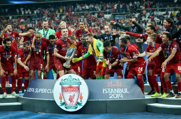 Istanbul Turkey August 2019 Liverpool Footballers Celebrate Victory Award Ceremony — Stock Photo, Image