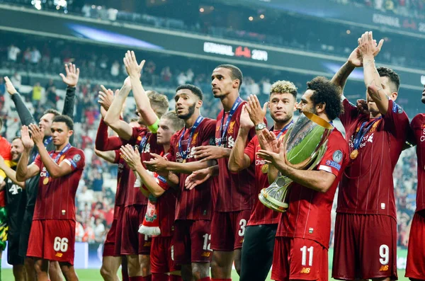 Istanbul Turquie Août 2019 Mohamed Salah Célèbre Victoire Avec Équipe — Photo