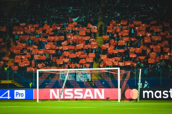 Kharkiv Ukraine Setembro 2019 Fãs Futebol Shakhtar Donetsk Nos Stands — Fotografia de Stock