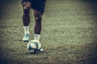 İstanbul, Türkiye - 14 Ağustos 2019: Türkiye 'nin Vodafone Arena kentindeki Vodafone Park' ta kimliği belirsiz futbolcuların futbol antrenmanı