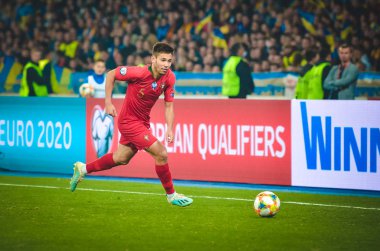 Kyiv, Ukrayna - 14 Ekim 2019: Uefa Euro 2020 ön eleme karşılaşmasında Ukrayna milli takımı Ukrayna ile Ukrayna milli takımı arasındaki Raphael Guerreiro oyuncusu