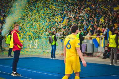Kyiv, Ukrayna - 14 Ekim 2019: Taras Stepanenko Portekiz 'e karşı zaferini kutladı ve Uefa Euro 2020 ön eleme karşılaşması sırasında Euro 2020' de birinci oldu, Ukrayna