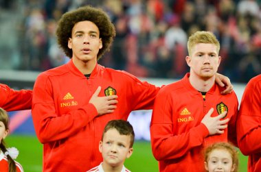 Saint-Petersburg, Rusya - 16 Kasım 2019: Axel Witsel ve Kevin De Bruyne, Uefa Euro 2020 ön eleme karşılaşmasında Rusya milli takımı Belçika, Rusya 'ya karşı